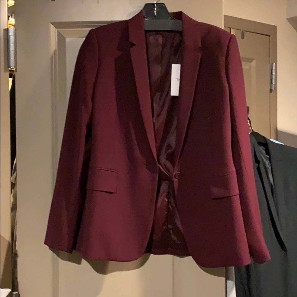 Theory Essential Dark Currant Blazer